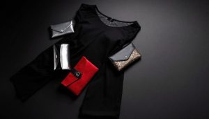 découvrez les meilleures options de pochettes à assortir avec une robe noire pour un look élégant et sophistiqué. explorez notre sélection pour trouver le complément parfait qui mettra en valeur votre tenue et vous fera briller en toutes occasions.